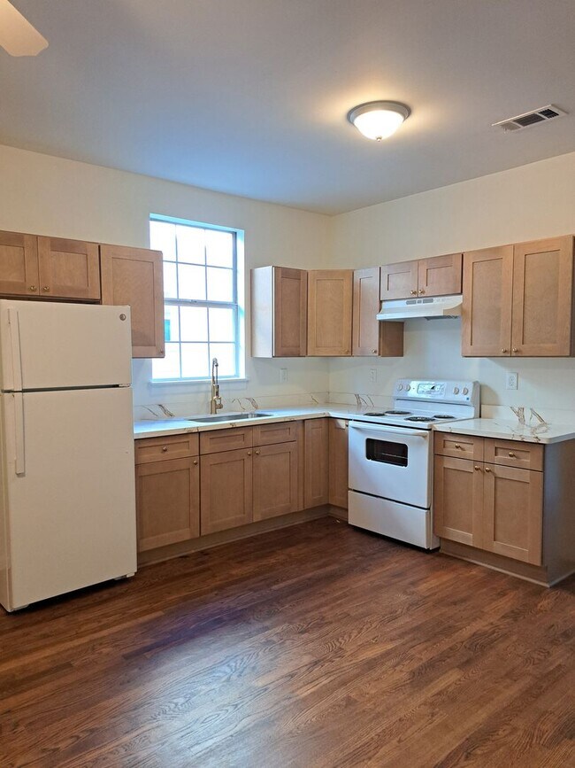 535 S Tonti St Unit 535