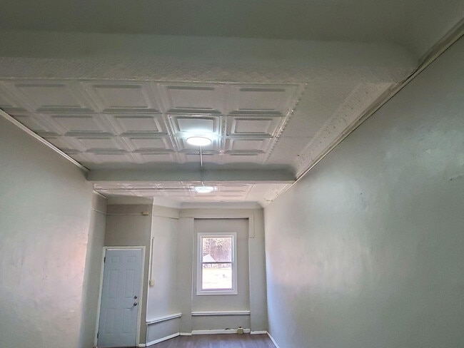 Photo - 552 Larimer Ave Unit #1