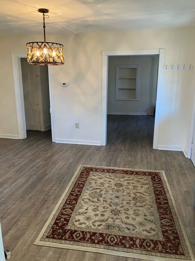 Photo - 738 Port Monmouth Rd