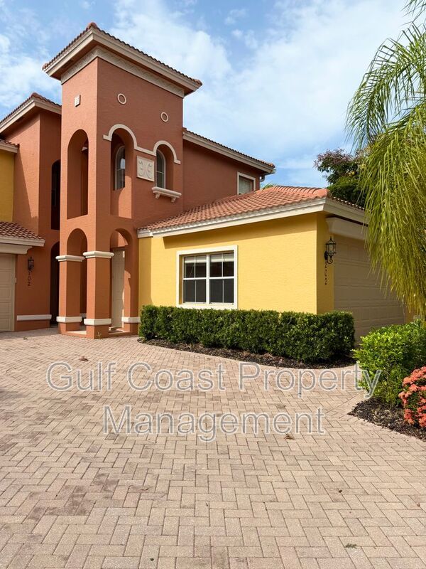 Building Photo - 7060 San Lorenzo Ct Unit 202