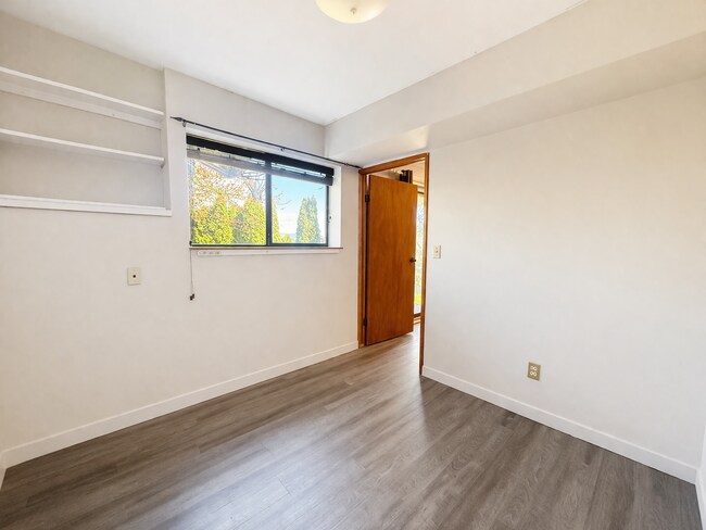 Photo - 2217 Hillside Ave