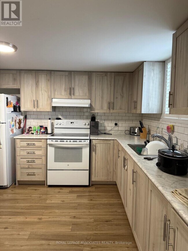 Photo - 57 Simcoe Rd
