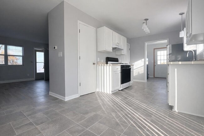 Photo - 939 Legion Dr