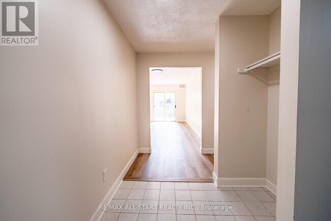 Photo - 12421 Ninth Line