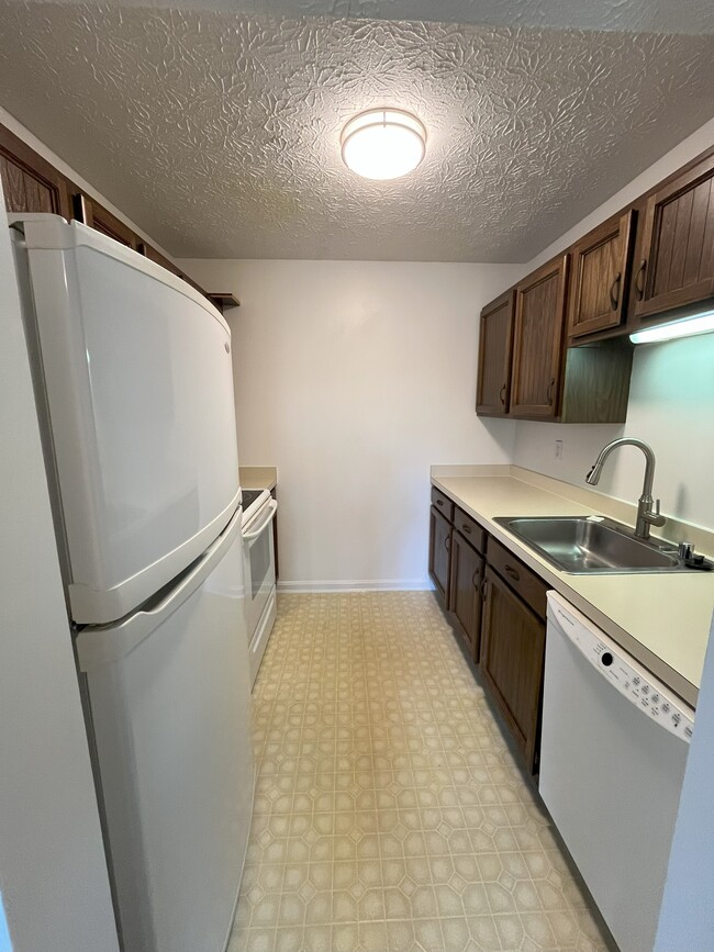 Photo - 44710 Beechwood Ct