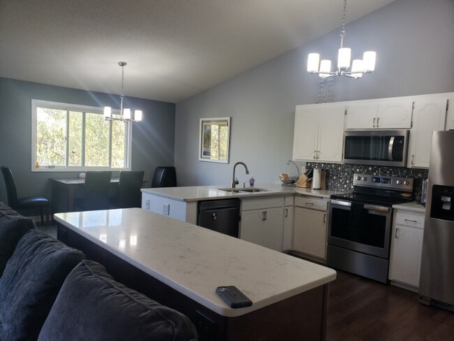 Photo - 5 Round Lake Trail