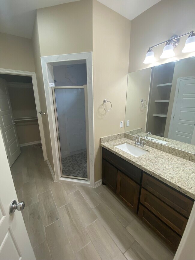 Photo - 1100 W La Pointe Ave Unit 3