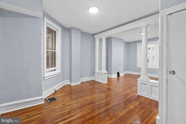 Building Photo - 1619 S Conestoga St