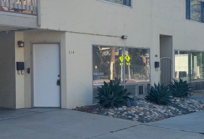 Building Photo - 1 Bedroom Apartment Across from NPS!