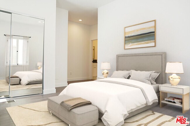 Photo - 425 N Stanley Ave