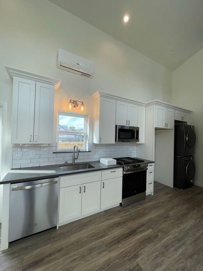 Photo - 121 Nelson St Unidad 119