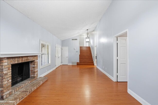 Photo - 8531 Weeping Willow Way