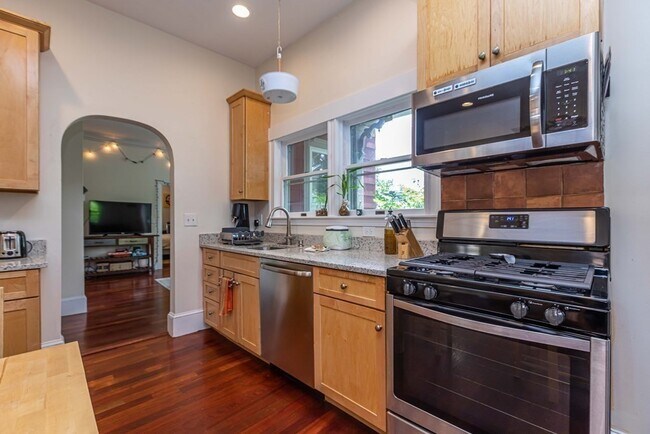 Photo - 36 Cedar St Unit 1