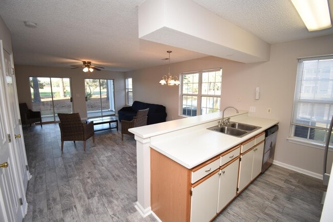 Photo - 4990 Windsor Green Way