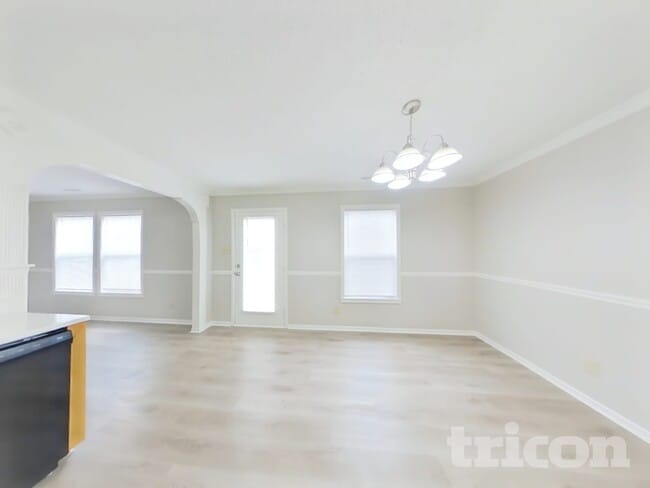 Photo - 1997 Evergold Cir