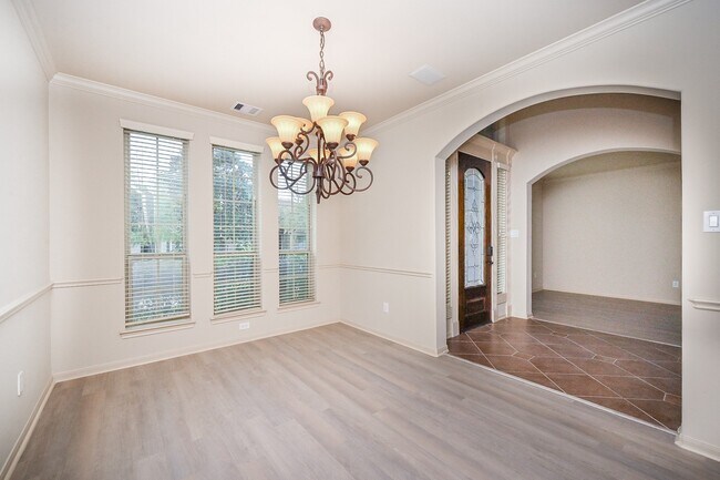 Photo - 19 Sandwell Place