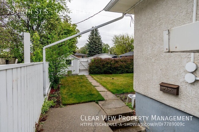 Photo - ?? Spacious 2-Bedroom Basement Suite with ...