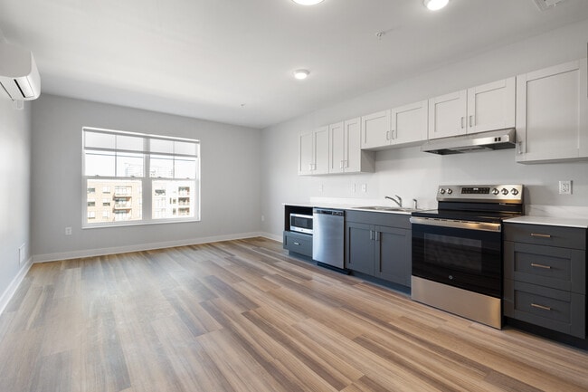 Photo - Rose St. Senior