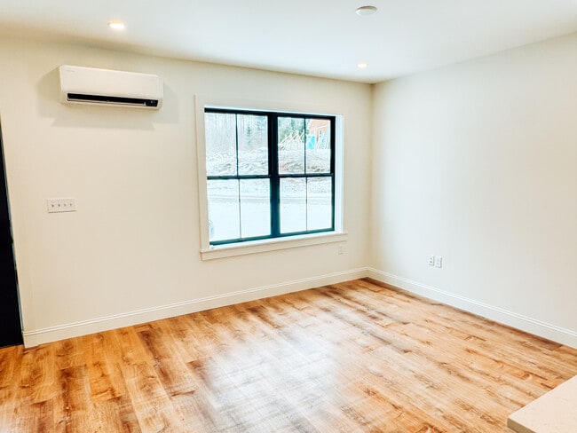 Photo - 330 Ridge Rd Unit 2