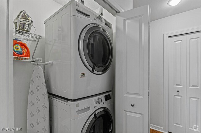 Building Photo - 802 10th Ave S Unit 802 Rental