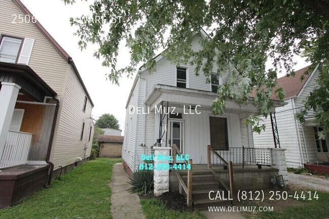 Westside 3 Bed, 1 Bath with W/D Hookups - Westside 3 Bed, 1 Bath with W/D Hookups House