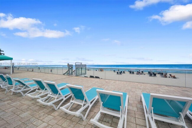 Building Photo - 3725 S Ocean Dr Unit 924