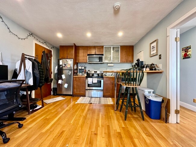 Photo - 50 Gardner St