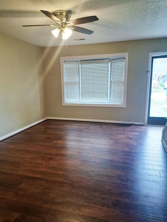 Photo - 600 N 35th St
