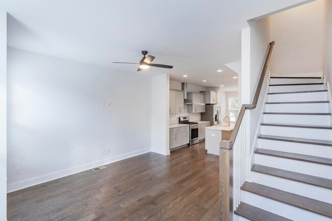 Photo - 708 Tral St