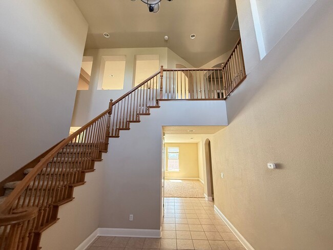 2212 Maloney Dr