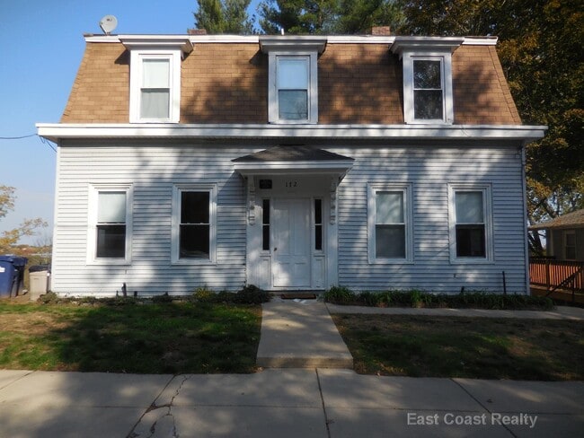 Photo - 172 Bigelow St