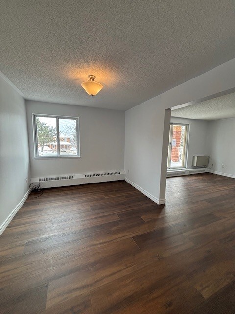 Photo - Greenvale Village