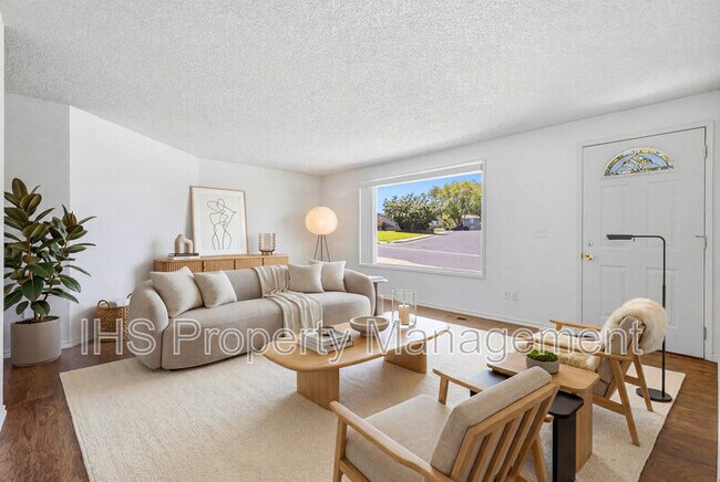 Photo - 1506 Cimarron Ave