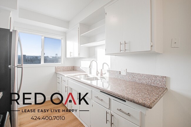 Photo - 1115 W 111th St Unit 5