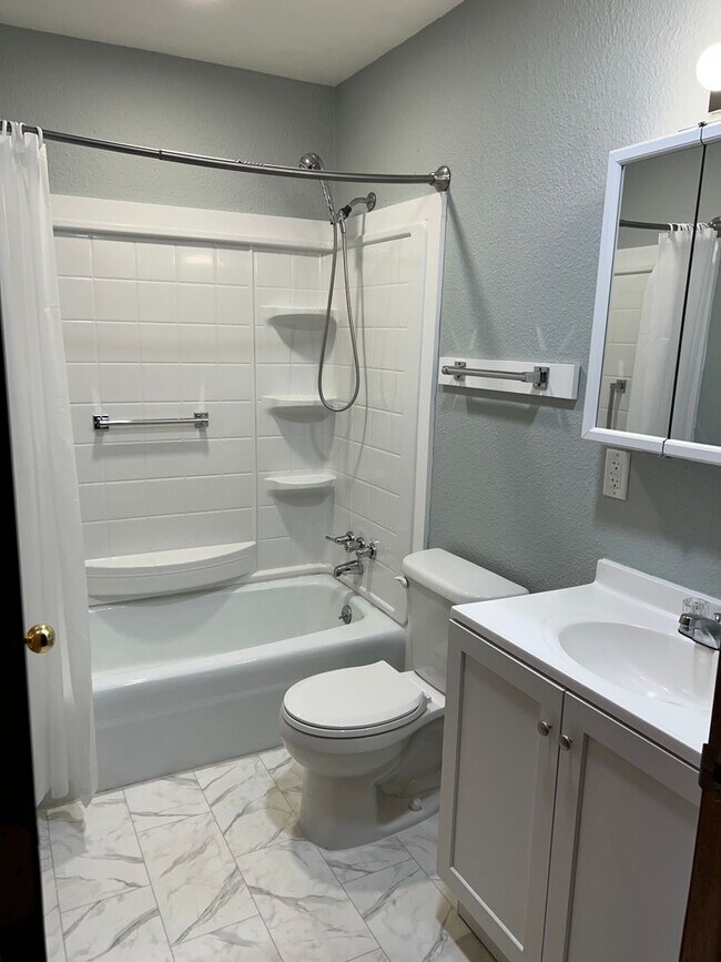 Photo - 3 Bedroom Apartment-Pulaski Iowa