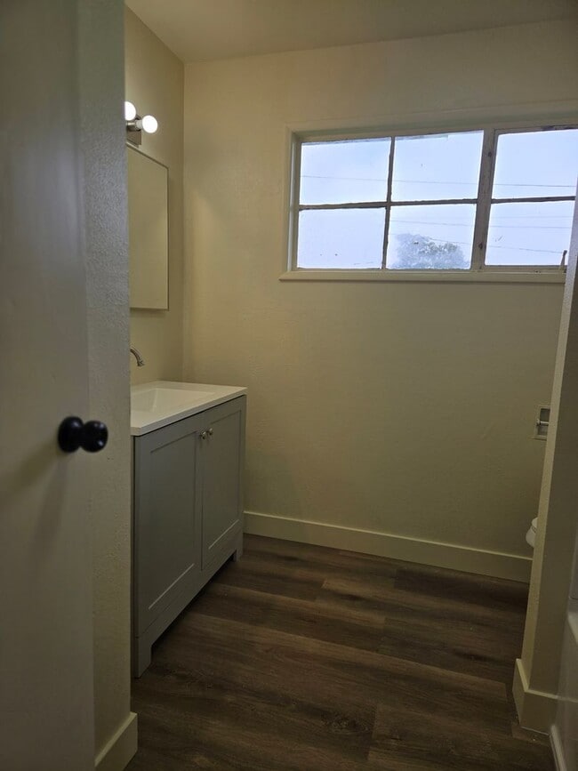 Photo - 3 Br 1 Ba available now