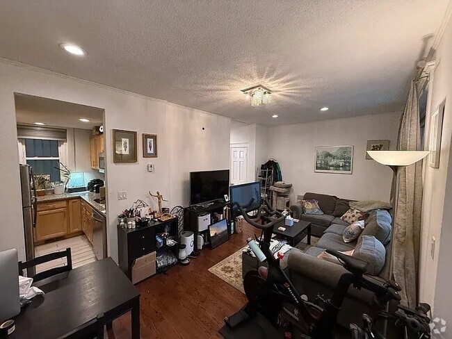 Building Photo - 451 Park Dr Unit 1A Rental