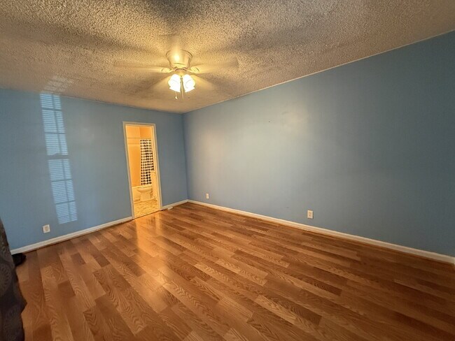 Photo - Single-Level 2 Bed, 2 Bath Duplex Near Percy Priest Lake with Lawn Care Included