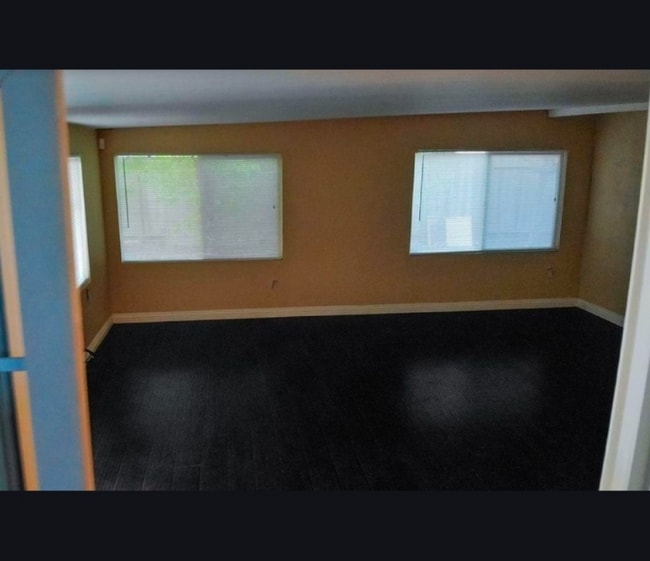 Photo - 1151 Viewpointe Blvd Unidad C.