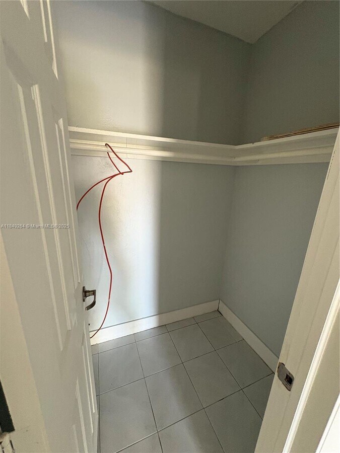 Photo - 401 NW 43rd Ct Unit 4