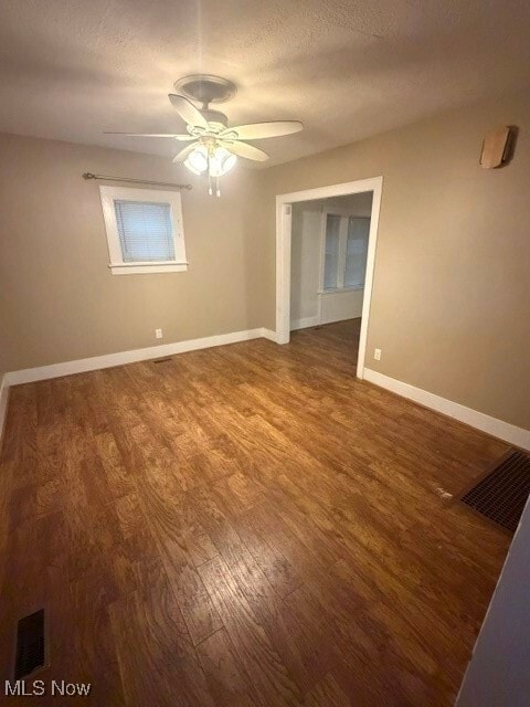 Photo - 685 Brown St