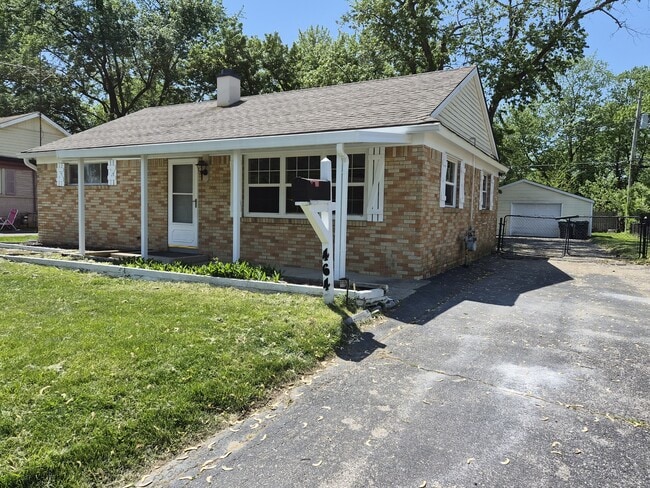 Photo - 464 Carol Dr