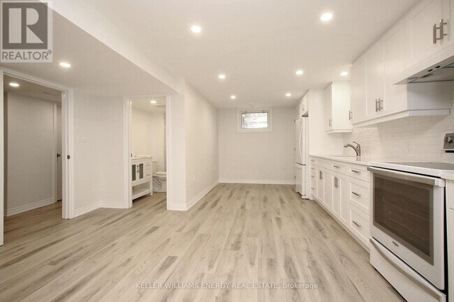 Photo - 501 Kelly Ave