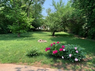 Photo - 683 Sheridan Dr