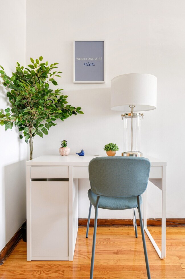 Photo - 26 W Burlington Ave Unidad ID1026690P