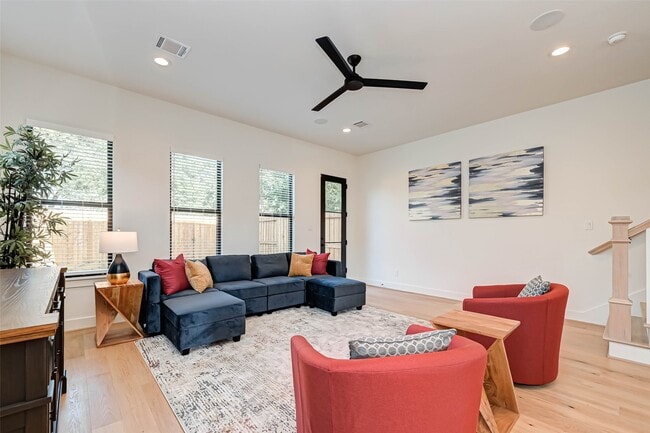 Building Photo - 4101 Edison St