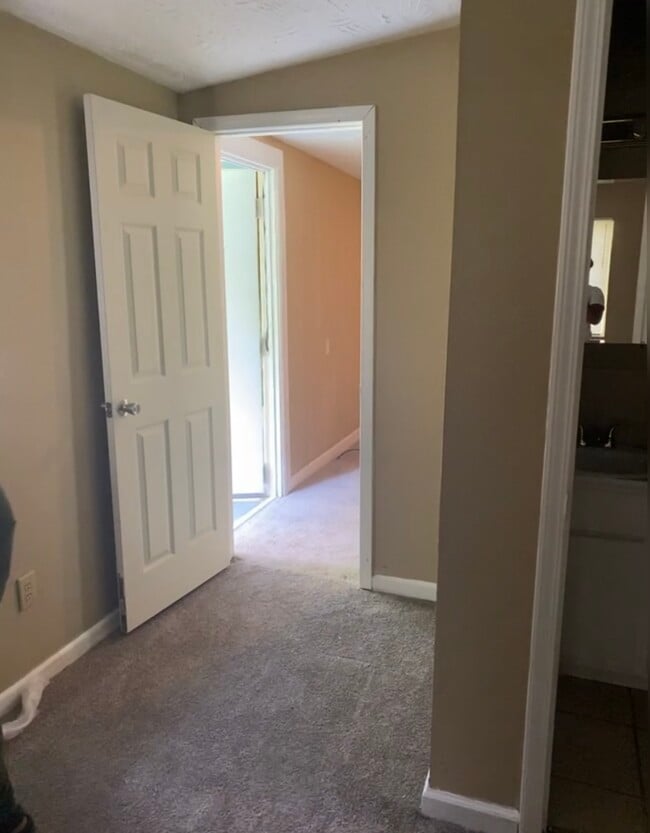 Photo - 4910 Sunnybrook Dr