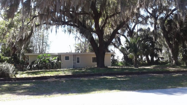 Building Photo - 1120 Northshore Dr Rental