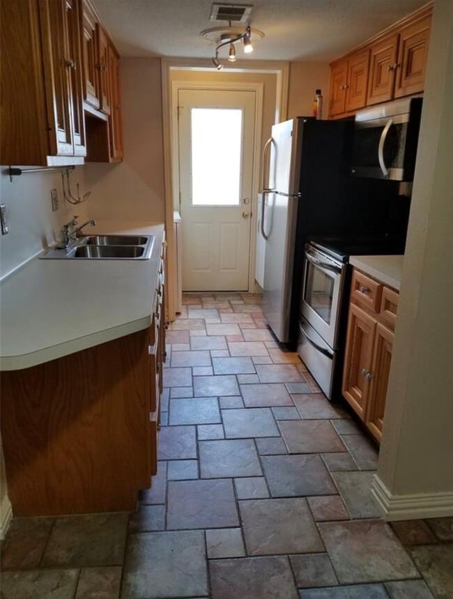 Photo - 4210 Wyatt St Unit 7