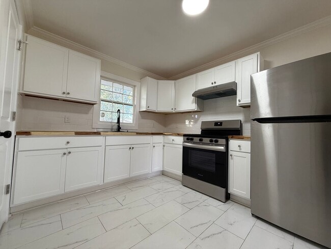 Photo - 3 BEDROOM 1 BATH